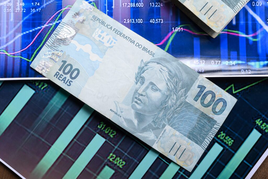 copom-mantem-selic-em-15%-e-adota-tom-cauteloso,-frustrando-expectativa-de-parte-do-mercado-–-papo-imobiliario